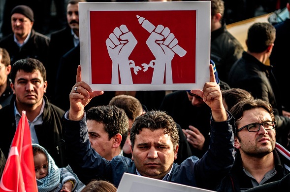 Berlin: Aktivisten demonstrieren am Tag der Pressefreiheit vor türkischer Botschaft