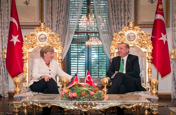 Grüne: Merkel ist vor Erdogan eingeknickt
