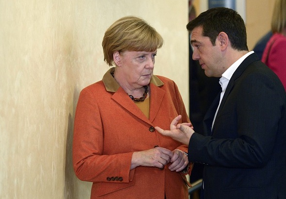 Tsipras spricht mit Merkel über griechischen Schuldenberg von 315 Milliarden Euro