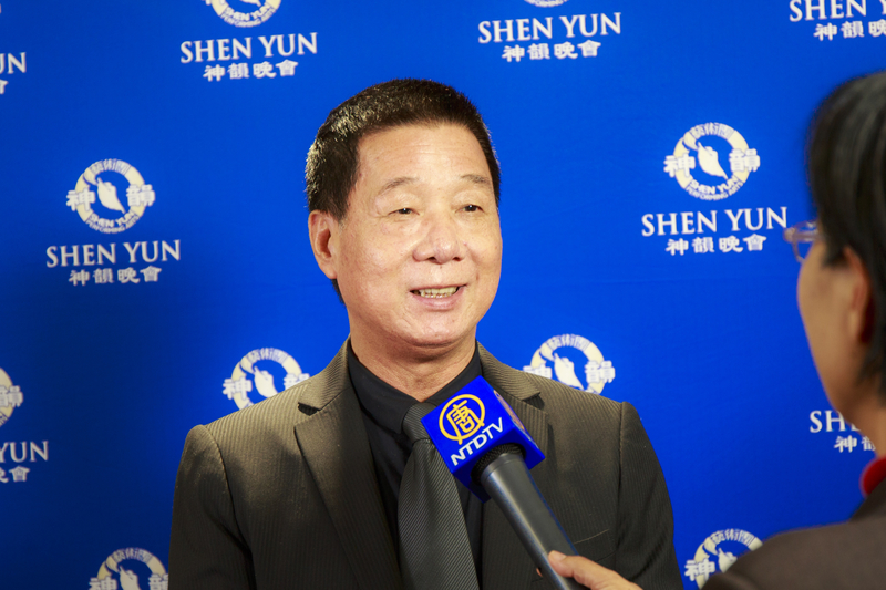 Taiwan: Bürgermeister kommt mit 500 Mitbürgern zu Shen Yun