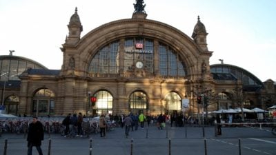 Ex-Bahnchef Mehdorn: Bahnhöfe in schlechtem Zustand