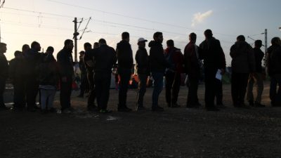 Nach EU-Türkei-Deal kommen weniger Flüchtlinge über die Ägäis