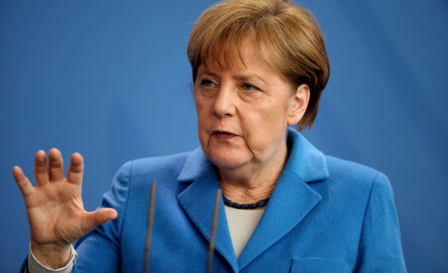 SPD: Merkel soll sich bei Türkeireise für Meinungsfreiheit einsetzen
