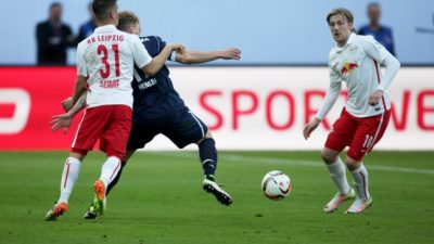 2. Bundesliga: Leipzig patzt – Freiburg steigt auf