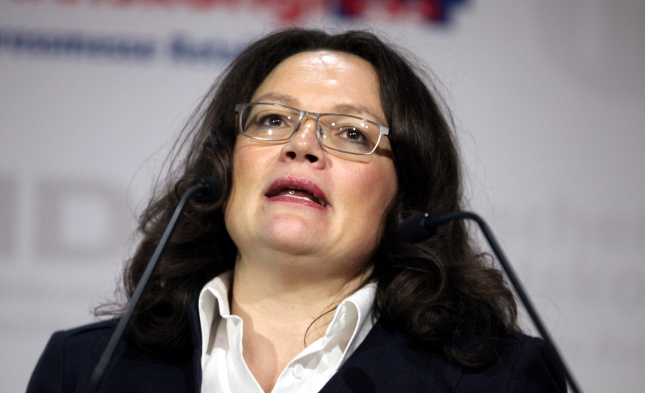Ex-SPD-Minister Riester widerspricht Nahles