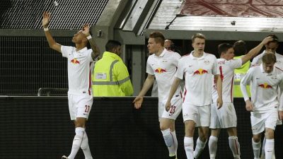 Leipzig bleibt auf Bundesliga-Kurs: 3:1 in Düsseldorf