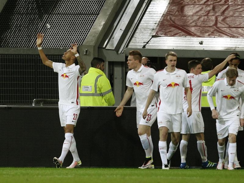 Leipzig bleibt auf Bundesliga-Kurs: 3:1 in Düsseldorf