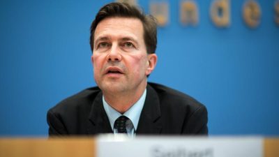 Seibert: Über Presse-Belange entscheidet die Justiz