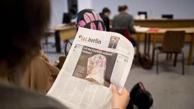 Berliner Lehrerin scheitert mit Klage gegen Kopftuchverbot