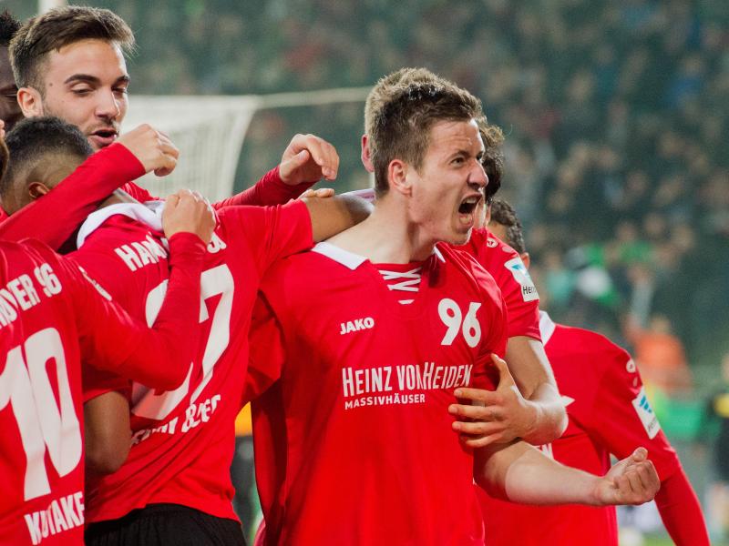 Hannover gibt nicht auf: 2:0 gegen schwache Gladbacher