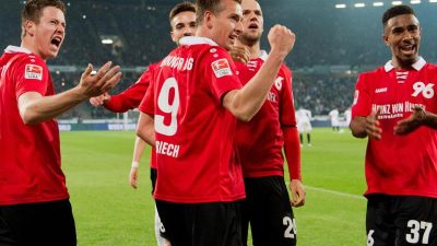 Hannover wahrt Mini-Hoffnung durch 2:0 gegen Gladbach