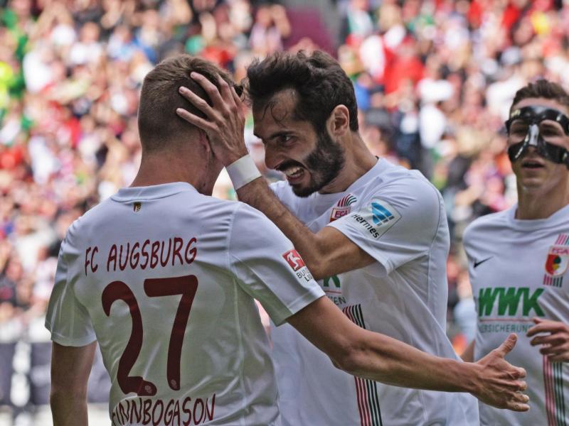 FC Augsburg nach 1:0-Sieg überholt harmlosen VfB