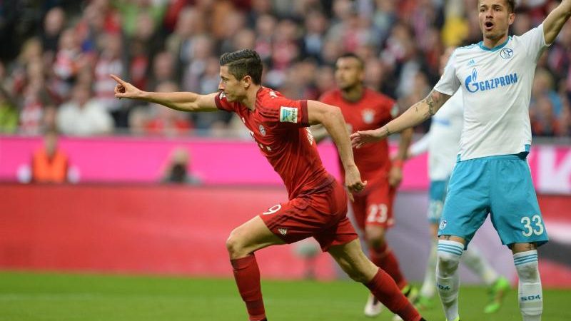 Doppelter Lewandowski führt Bayern zum Sieg gegen Schalke