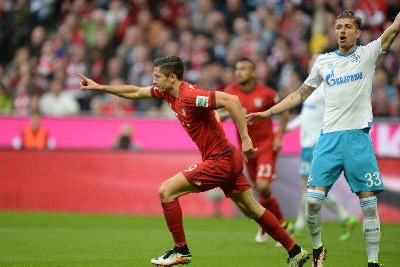 Doppelter Lewandowski führt Bayern zum Sieg gegen Schalke