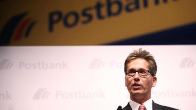 Postbank-Chef Strauß stellt kostenloses Girokonto in Frage