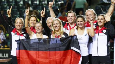 Keine Pause für Fed-Cup-Team – Im Flieger nach Stuttgart