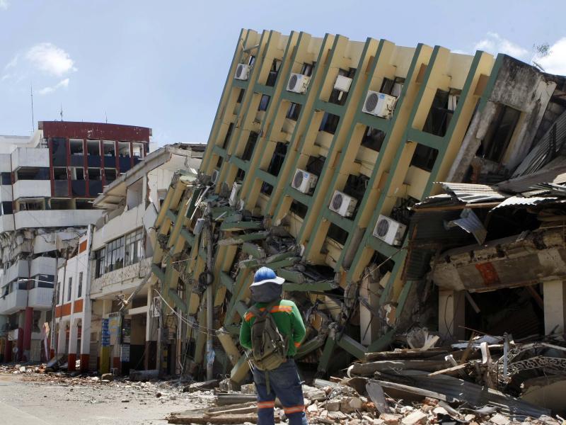 Zahl der Todesopfer in Ecuador steigt weiter – Hilfe aus aller Welt