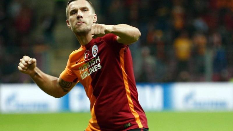 Podolski schießt Galatasaray in Richtung Finale