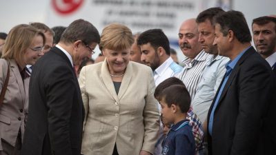 Viel Symbolpolitik bei Türkei-Reise: Merkel zu Besuch in Flüchtlingslager