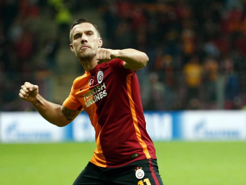 Podolski erzielt Doppelpack bei Galatasaray-Sieg