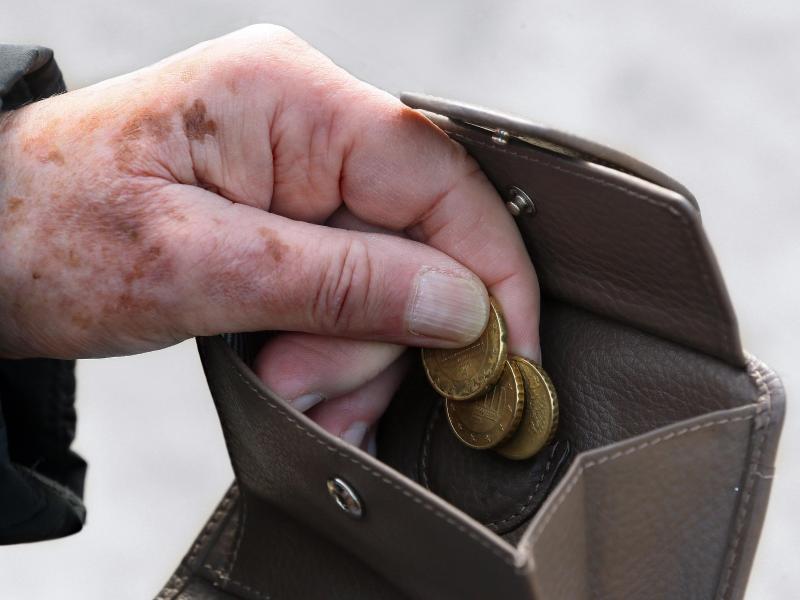 Rentenversicherung: Selbst „ganz erhebliche Erhöhung des gesetzlichen Rentenniveaus“ beseitigt Altersarmut nicht
