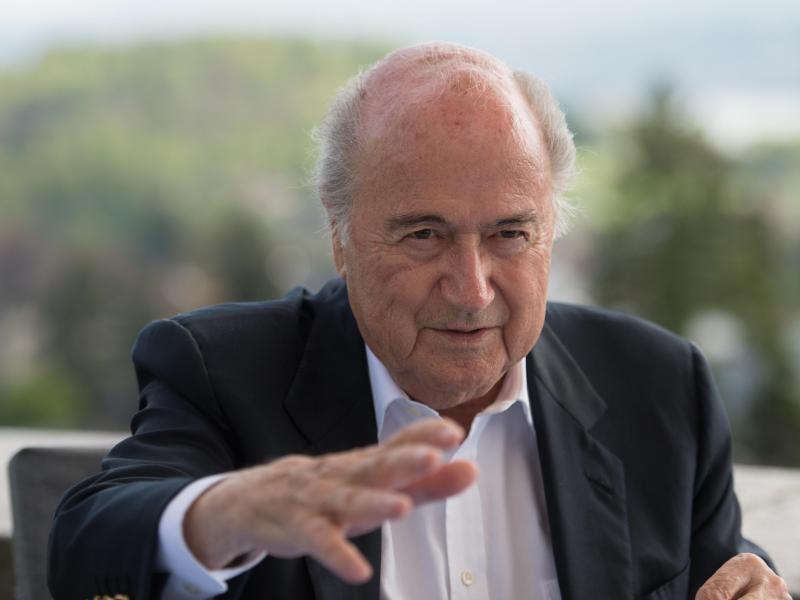 Blatter kritisiert Reformen – Infantino «Grüß-Gott-August»