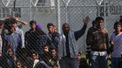 Eskalation in Lesbos-Asyllager: Flüchtlinge protestieren gegen Abschiebungen und schlechte Lebensbedingungen