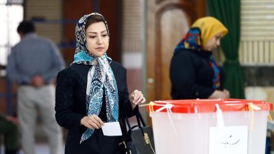 Stichwahl im Iran beendet: Reformer hoffen auf weiteren Erfolg