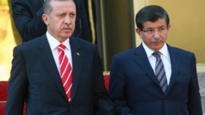 Kampf in der türkischen Machtzentrale: Erdogan gegen Davutoglu