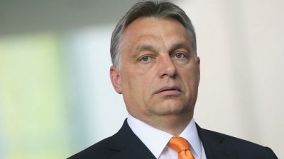 Ungarns Höchstes Gericht stimmt Orbáns Flüchtlings-Referendum zu