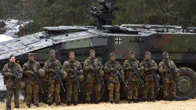 Regierungsbeschluss: Bundeswehr trainiert Einsätze im Inneren