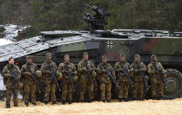 Regierungsbeschluss: Bundeswehr trainiert Einsätze im Inneren