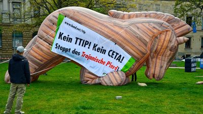 „Massive Machtverschiebung zugunsten globaler Konzerne“: Österreichs Kanzler fordert Nachbesserungen bei CETA