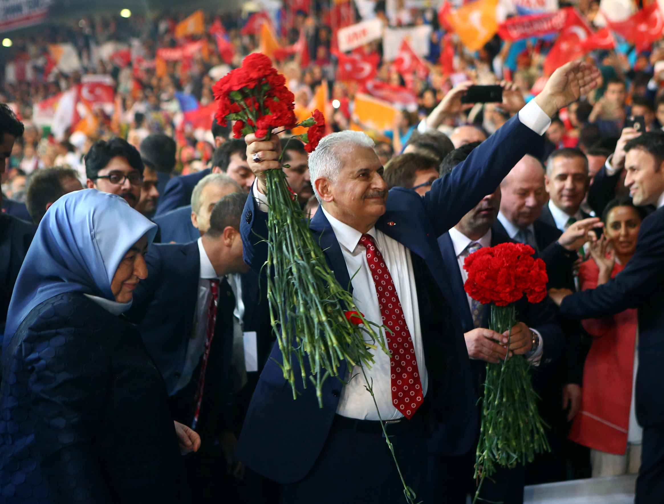 100 Prozent der Stimmen: Wunschkandidat Yildirim zum neuen AKP-Chef gewählt