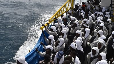 Bootsflüchtlinge: 14.000 im Mittelmeer gerettet, 700 Tote laut UN