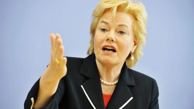 Steinbach: Angela Merkel betreibt „parlamentslose Politik“ – Gegner würden „mundtot gemacht“