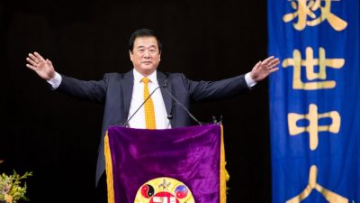 Der Gründer von Falun Gong spricht zu fast 10.000 auf Konferenz in New York