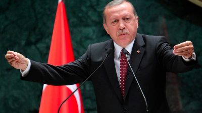 Erdogan-Berater: Ohne Visumfreiheit „schicken wir die Flüchtlinge“