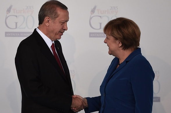 Merkel kritisiert „Freude am Scheitern“ beim Flüchtlingspakt
