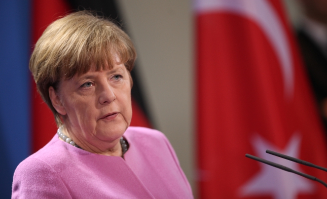 Vor dem Besuch in der Türkei: Merkel äußert „Sorge“ über Entwicklungen in der Türkei