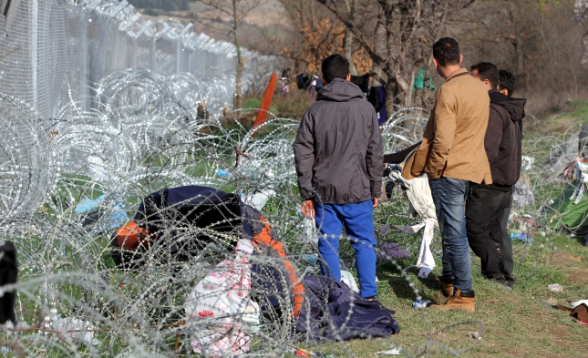 Flüchtlingspolitik: Kardinal Lehmann kritisiert osteuropäische Staaten