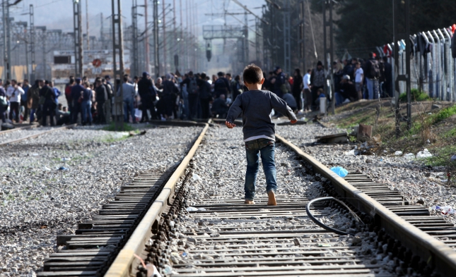 Bericht: Flüchtlingskinder in griechischen Gefängnissen festgehalten