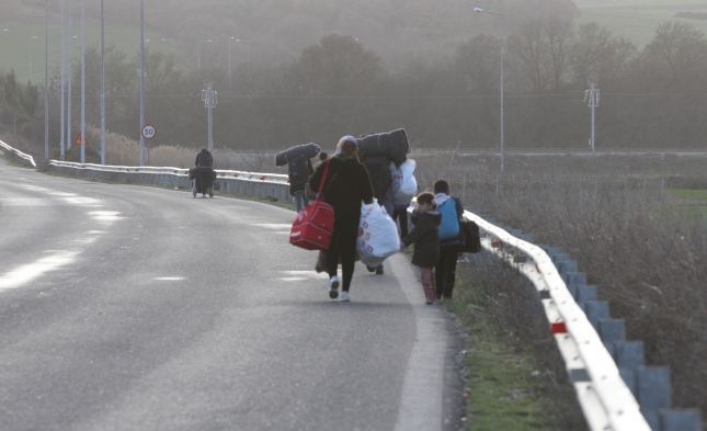Flüchtlingskrise: Wien besteht auf Grenzkontrollen am Brenner