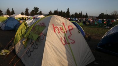 Flüchtlingsverteilung: Führende SPD-Politiker für radikales Umdenken