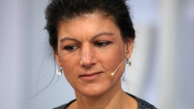 Tortenangreifer auf Wagenknecht akkreditierte sich als Journalist