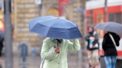 Wetterdienst warnt vor Dauerregen in Süddeutschland