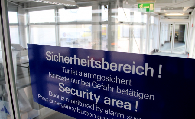 Bundesregierung: Kein Bedarf für strengere Regeln an Flughäfen