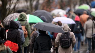 Wetterdienst warnt vor Dauerregen in Süddeutschland