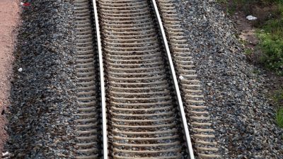 Unwetter in Sachsen: Bahnstrecke zwischen Dresden und Prag gesperrt