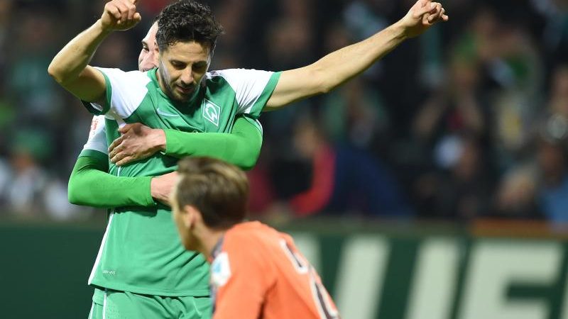 Werder gewinnt Krisen-Gipfel gegen Stuttgart 6:2